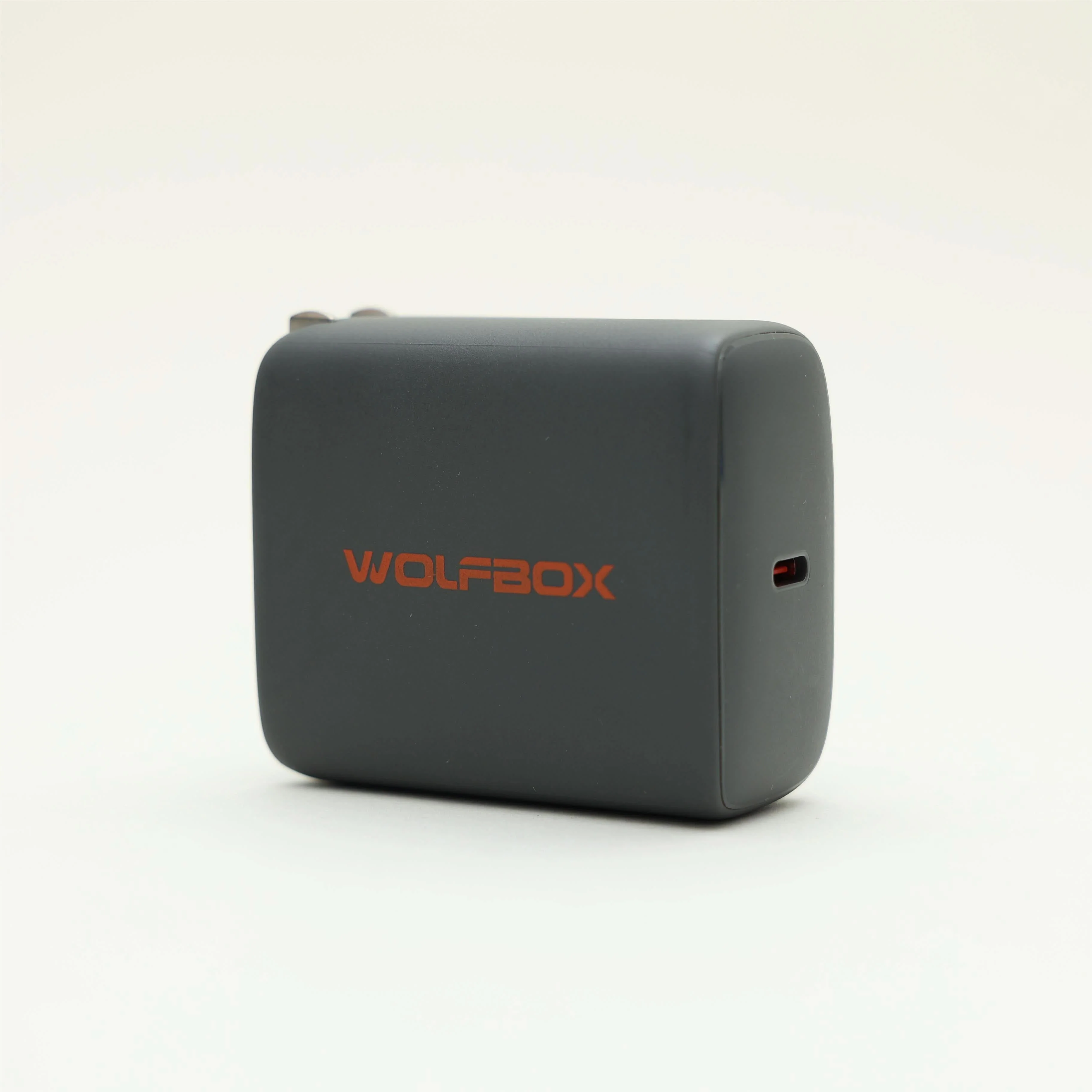 WOLFBOX Versatile 65W USB C Charger - Image 3